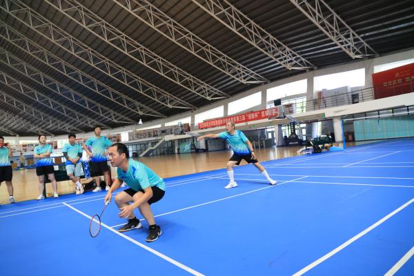 羽毛球比赛